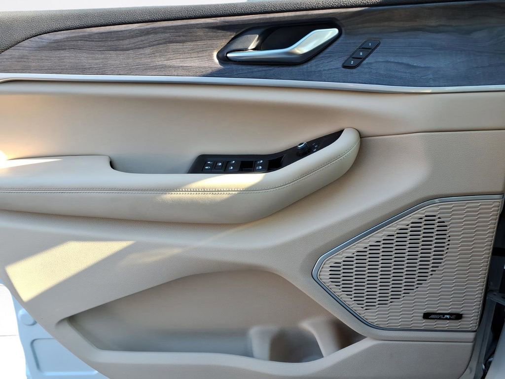 Used 2022 Jeep Grand Cherokee Limited 4xe w/ Luxury Tech Group II image 22