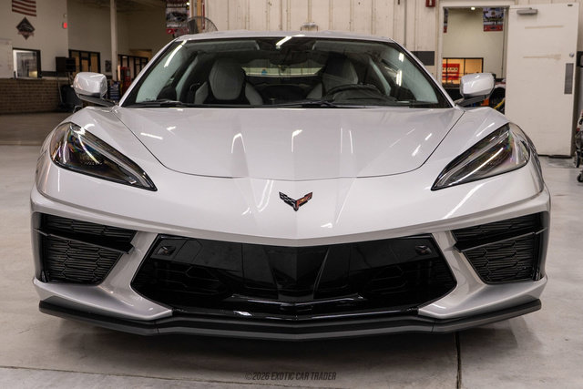 Used 2020 Chevrolet Corvette Stingray Premium Cpe w/ 3LT Preferred Equipment Group RWD image 18
