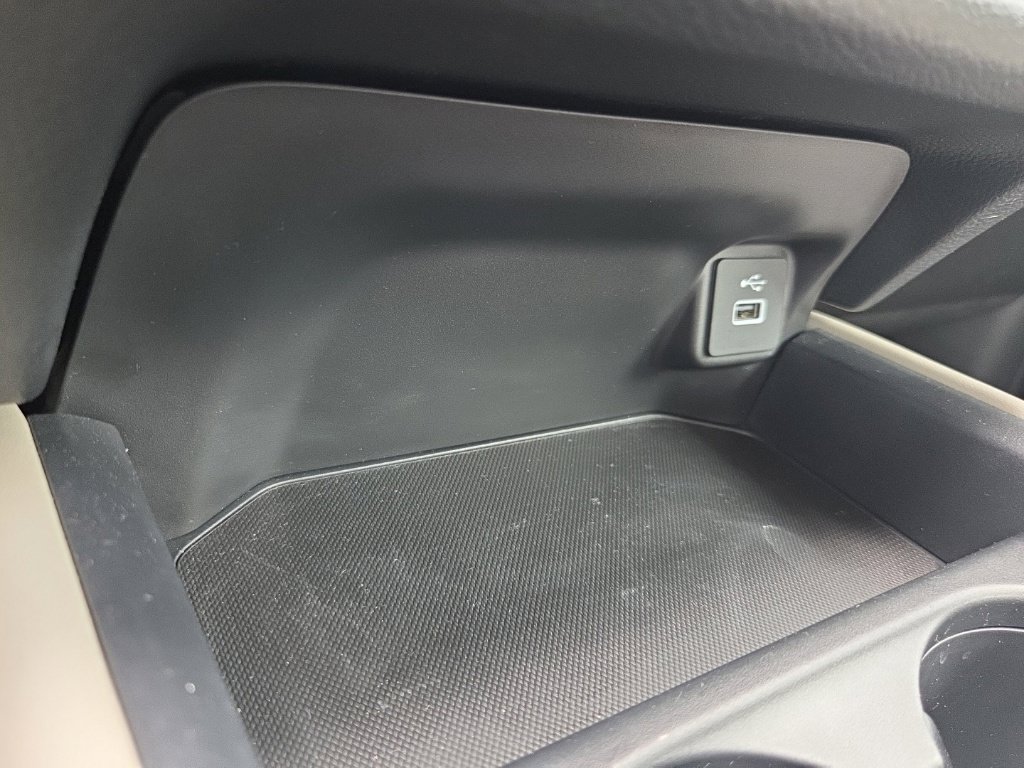 Used 2025 Honda HR-V LX image 36