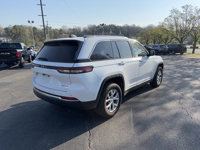 Used 2023 Jeep Grand Cherokee Limited AWD/4WD image 4