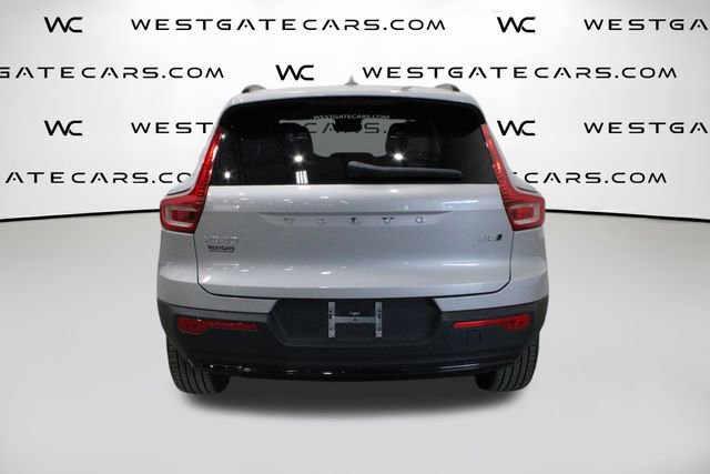 Used 2025 Volvo XC40 B5 Plus image 7