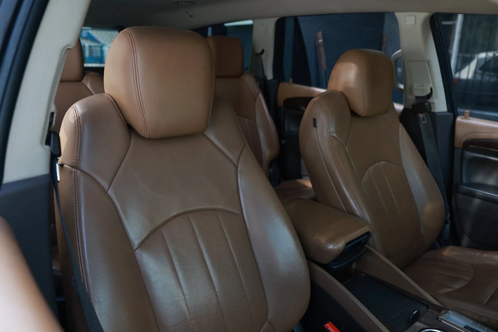 Used 2014 Buick Enclave Leather FWD image 27