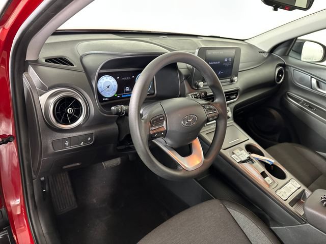 Used 2023 Hyundai Kona SE w/ Cargo Package FWD image 13