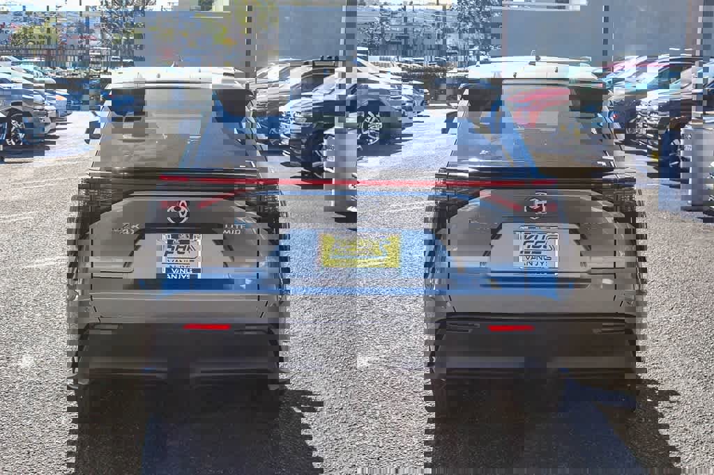 Used 2023 Toyota bZ4X Limited image 6