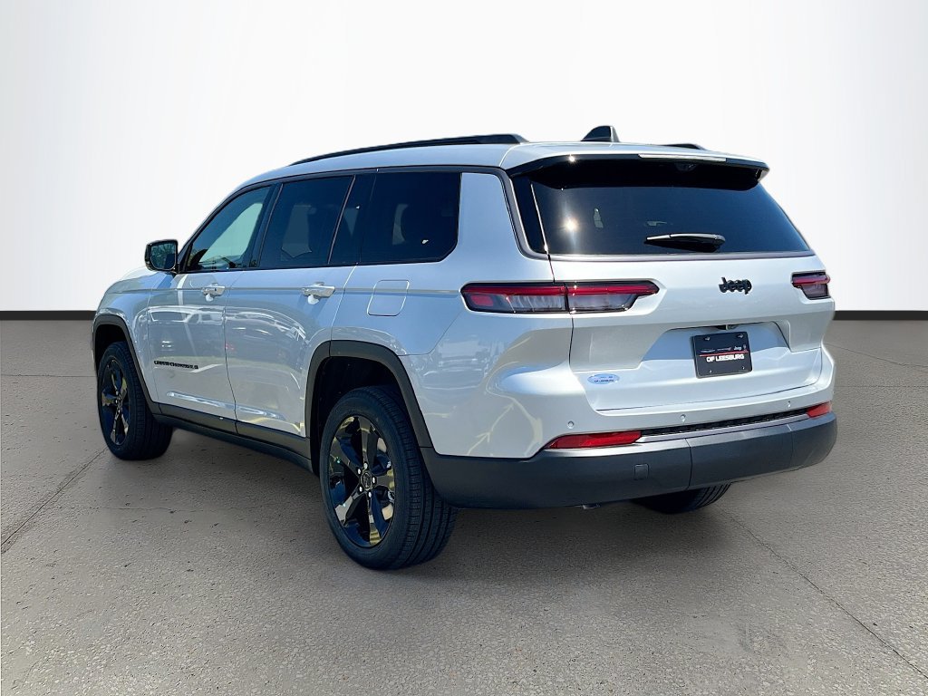 New 2026 Jeep Grand Cherokee L Limited w/ Trailer Tow Package RWD image 5