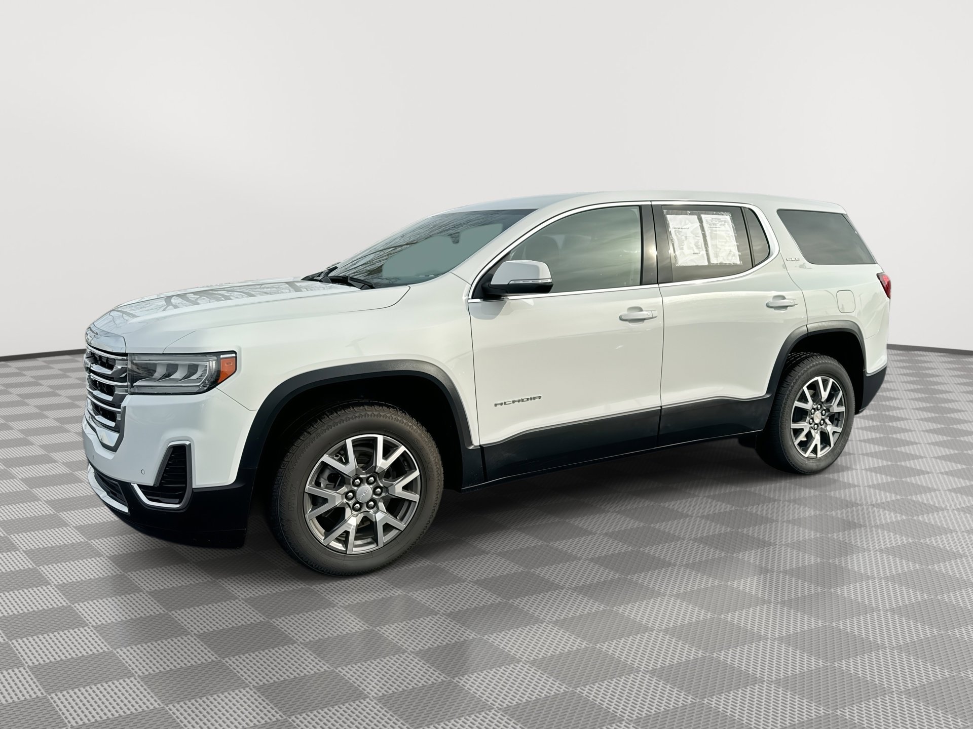 Certified 2023 GMC Acadia SLE image 1