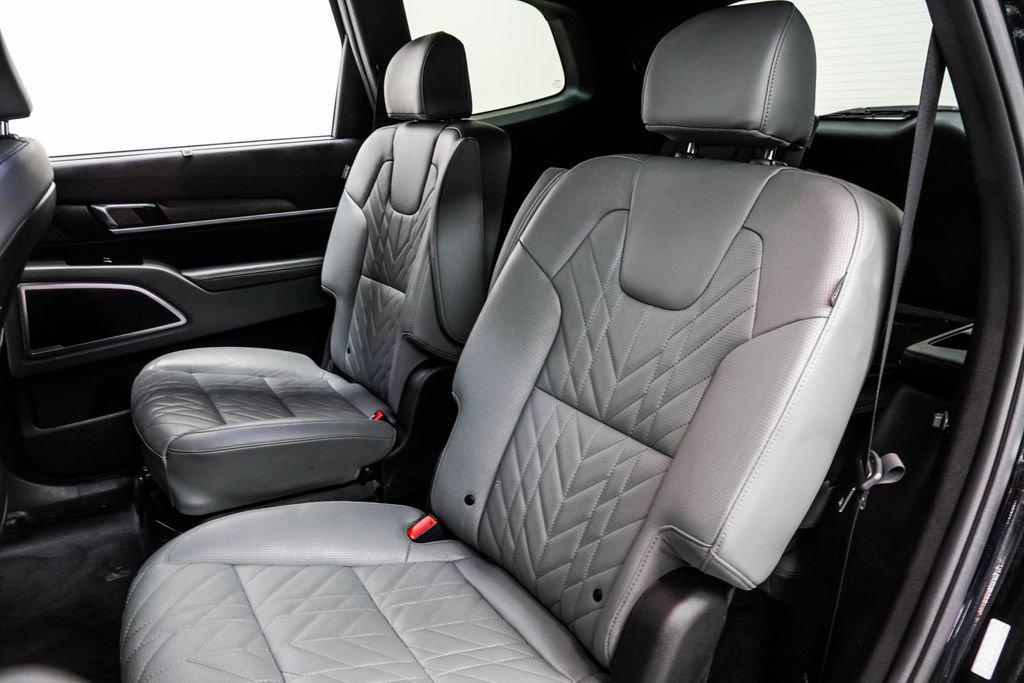 Used 2023 Kia Telluride EX X-Line image 17