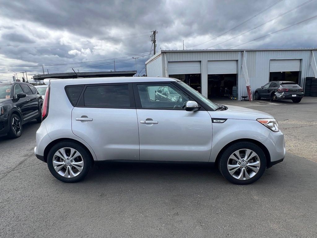 Used 2016 Kia Soul ! w/ Premium Package FWD image 4