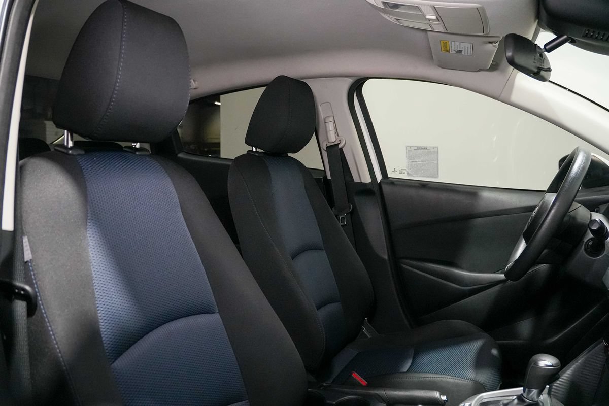Used 2019 Toyota Yaris L FWD image 24