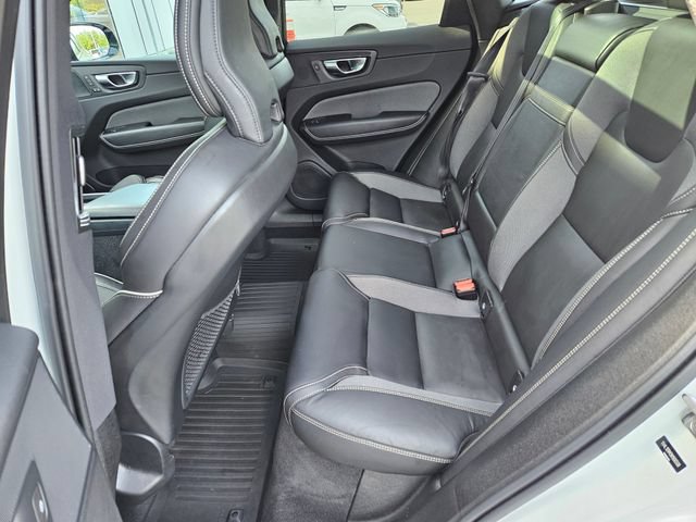 Used 2022 Volvo XC60 B5 R-Design w/ Protection Package Premier AWD/4WD image 12