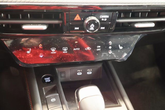 New 2026 Nissan Kicks SR w/ SR Premium Package FWD image 18