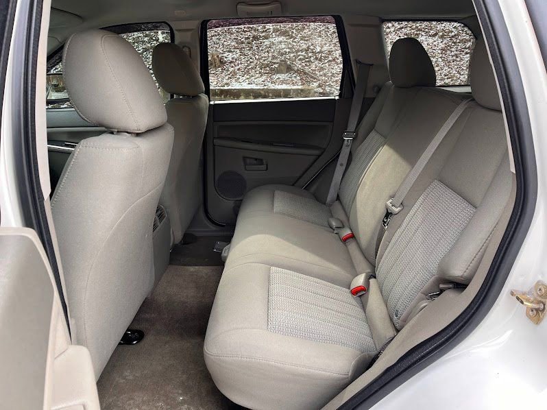 Used 2007 Jeep Grand Cherokee Laredo image 40
