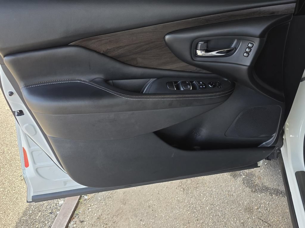 Used 2022 Nissan Murano Platinum w/ Cargo Package FWD image 39