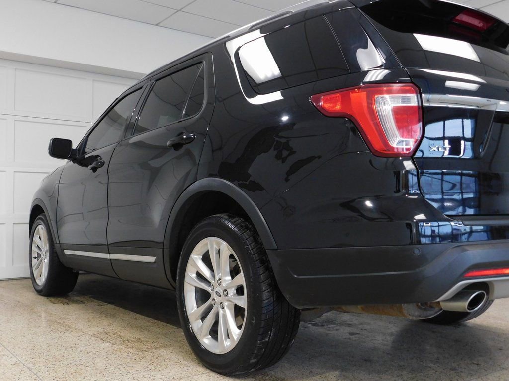 Used 2019 Ford Explorer XLT w/ XLT Desert Copper Package AWD/4WD image 79