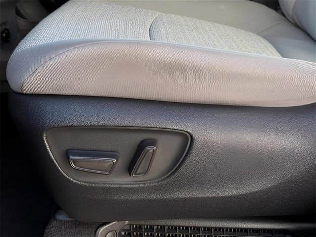 Used 2024 Toyota Sienna LE image 15