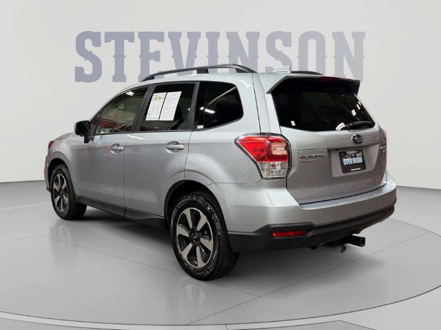 Used 2017 Subaru Forester 2.5i Premium w/ All-Weather Package AWD/4WD image 3