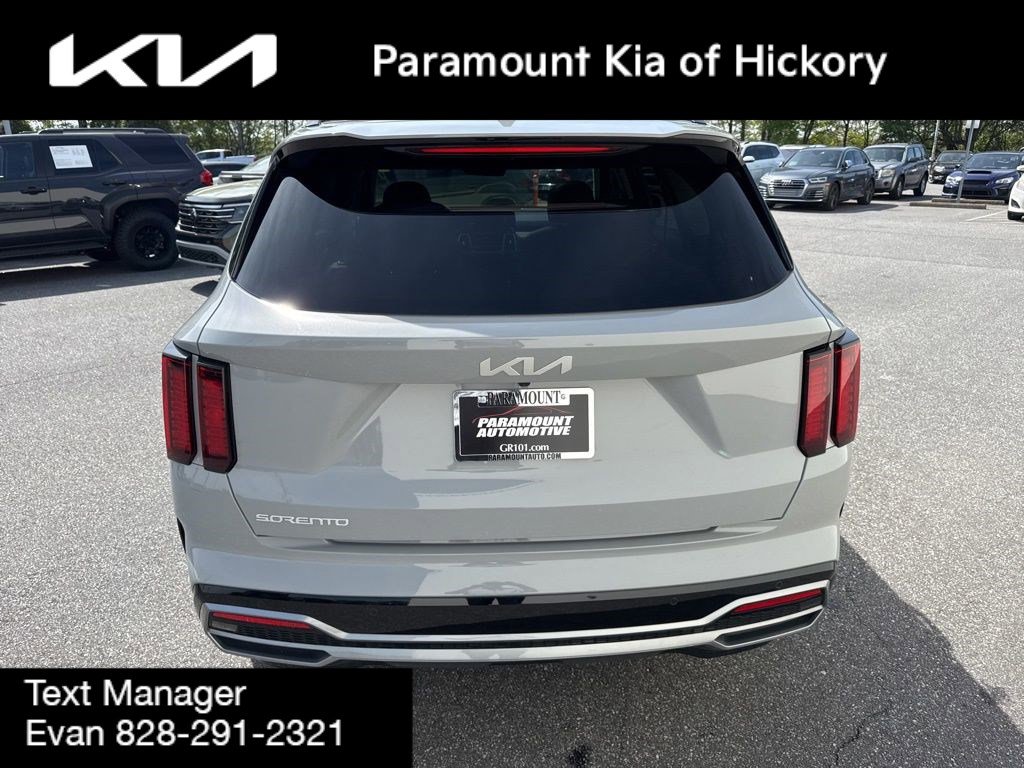 Used 2023 Kia Sorento EX w/ Panoramic Sunroof Package image 6