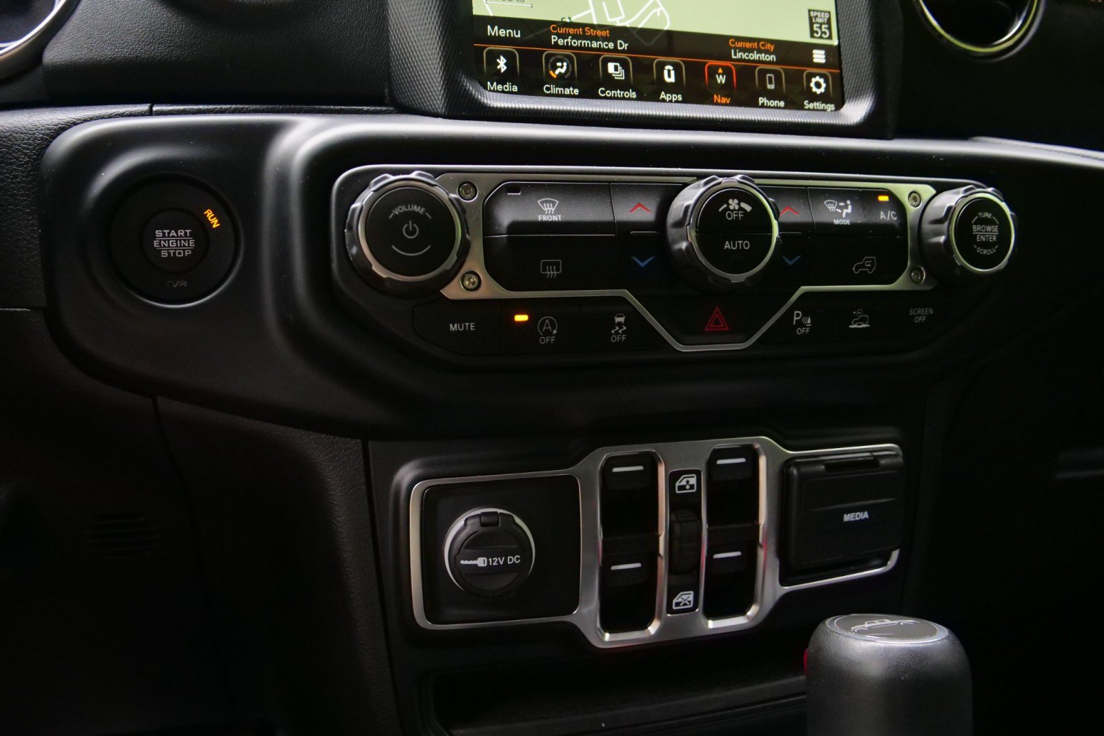 Used 2023 Jeep Gladiator Overland AWD/4WD image 13