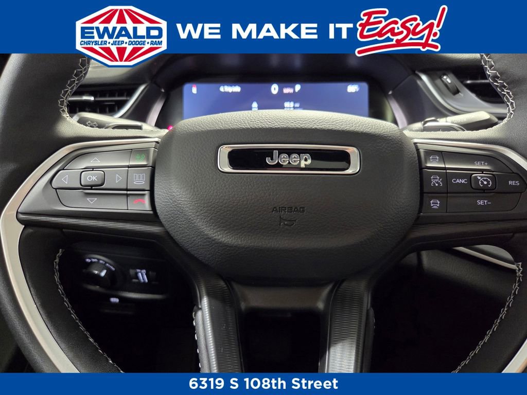 New 2025 Jeep Grand Cherokee L Altitude image 6