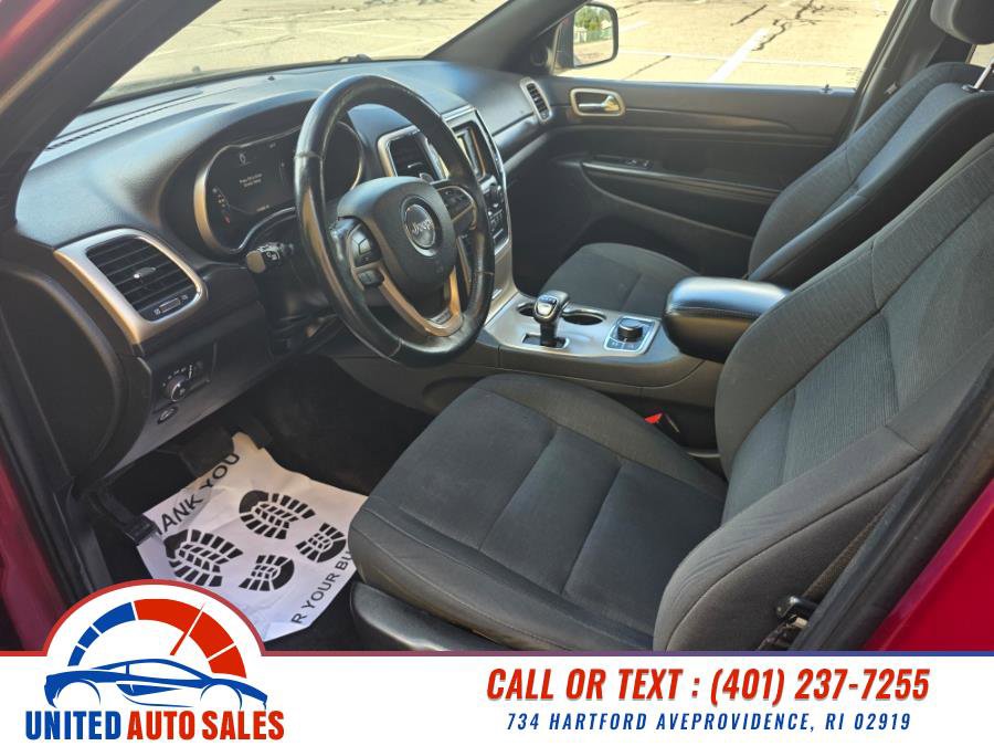 Used 2014 Jeep Grand Cherokee Laredo w/ All Weather Capability Group image 9