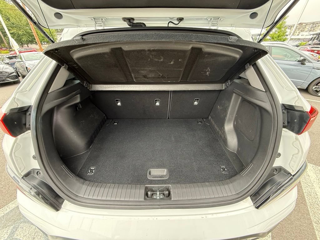 Certified 2023 Hyundai Kona Limited FWD image 11