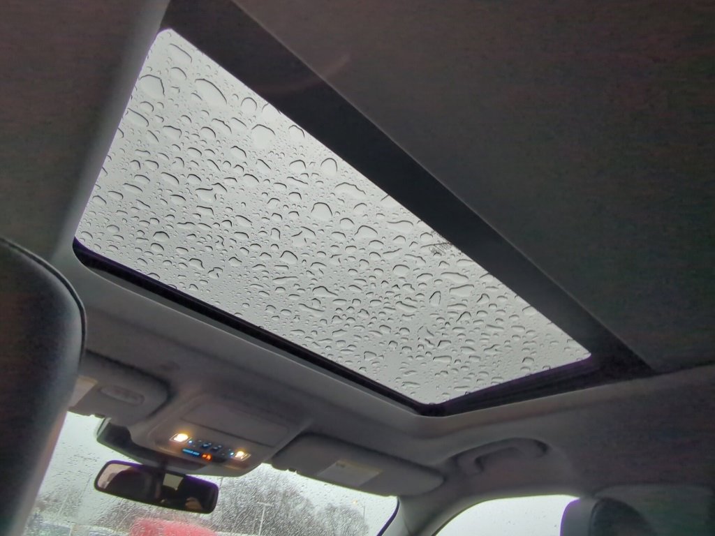 Used 2023 Ford Explorer Limited image 15