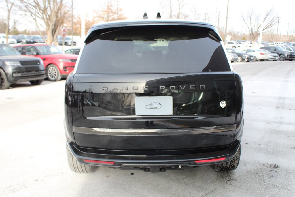 New 2026 Land Rover Range Rover SV image 6