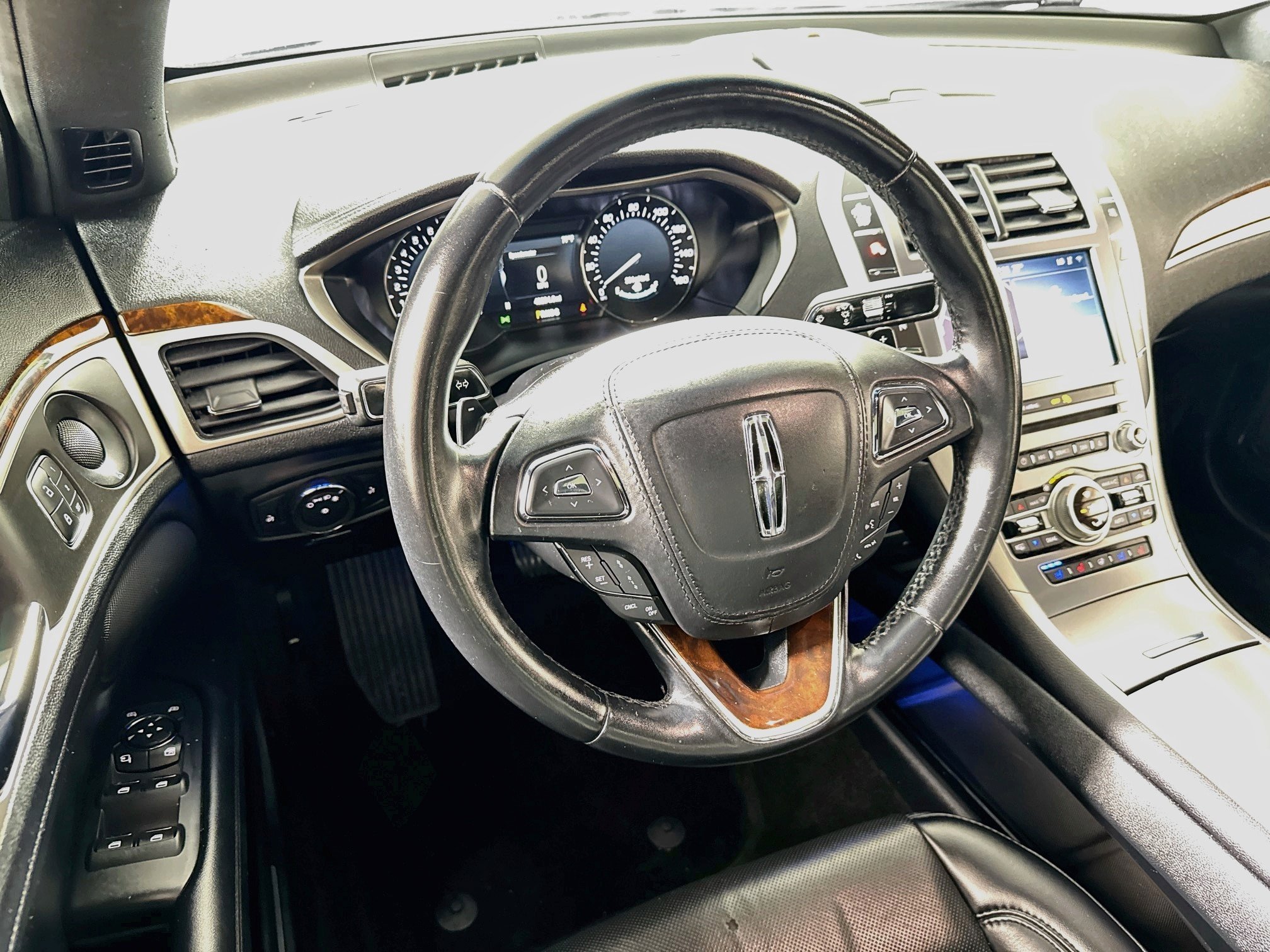 Used 2020 Lincoln MKZ Reserve w/ Elements Package AWD/4WD image 26