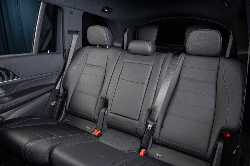 Certified 2026 Mercedes-Benz GLS 580 4MATIC image 31