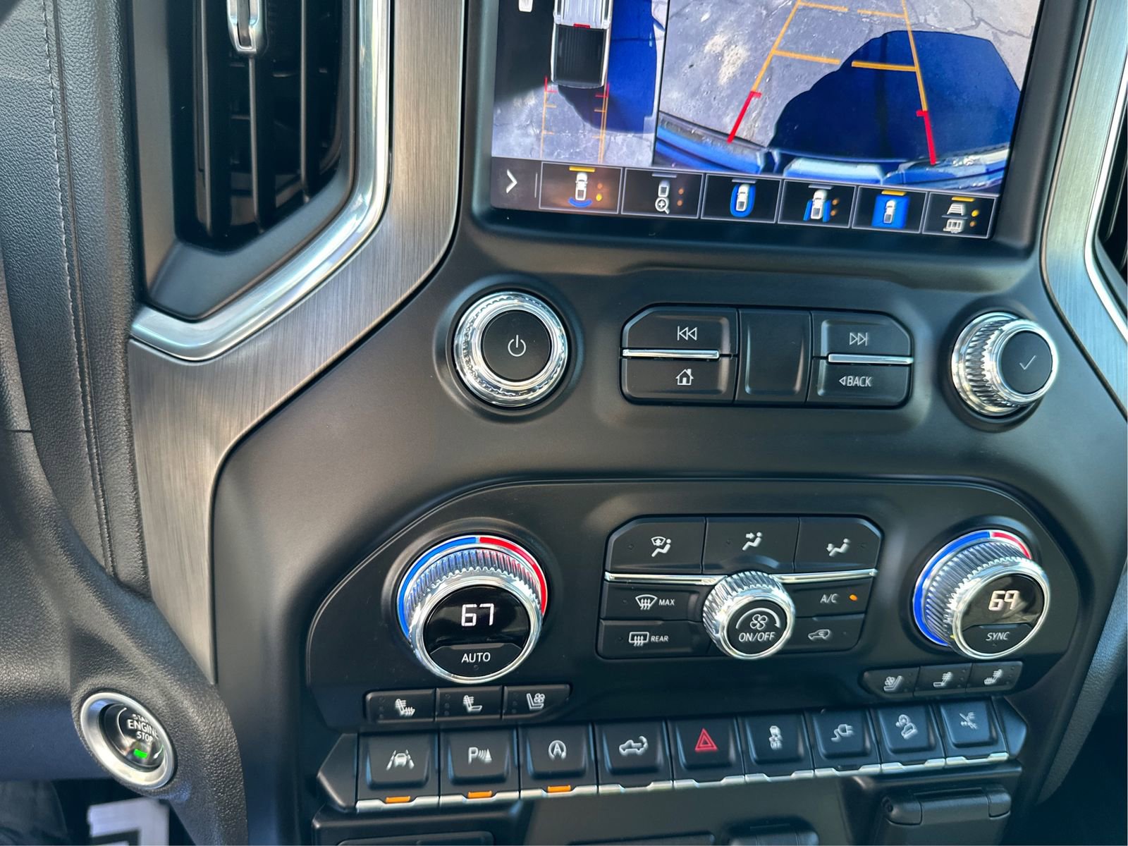 Certified 2021 GMC Sierra 1500 Denali w/ Denali Ultimate Package AWD/4WD image 28