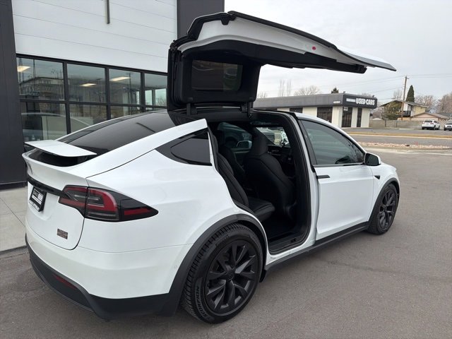 Used 2023 Tesla Model X Plaid image 14