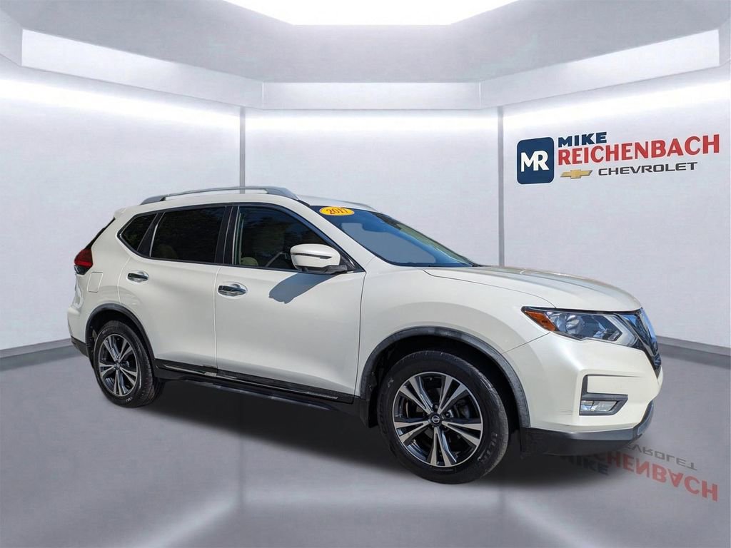Used 2017 Nissan Rogue SL FWD video 2
