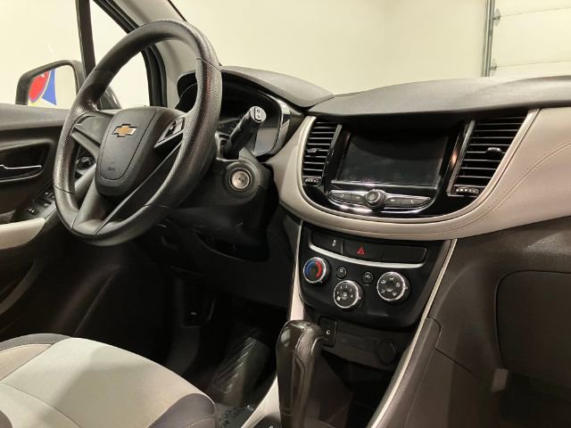 Used 2019 Chevrolet Trax LS w/ LPO, Cargo Package image 39