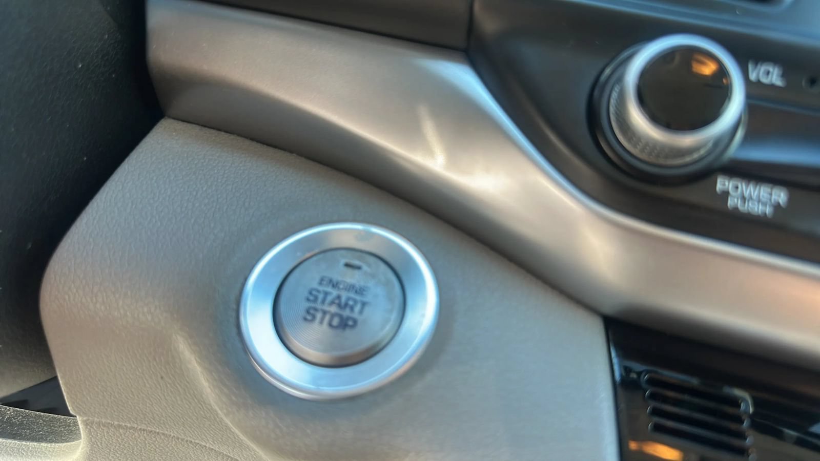 Used 2019 Hyundai Elantra Value Edition FWD image 20
