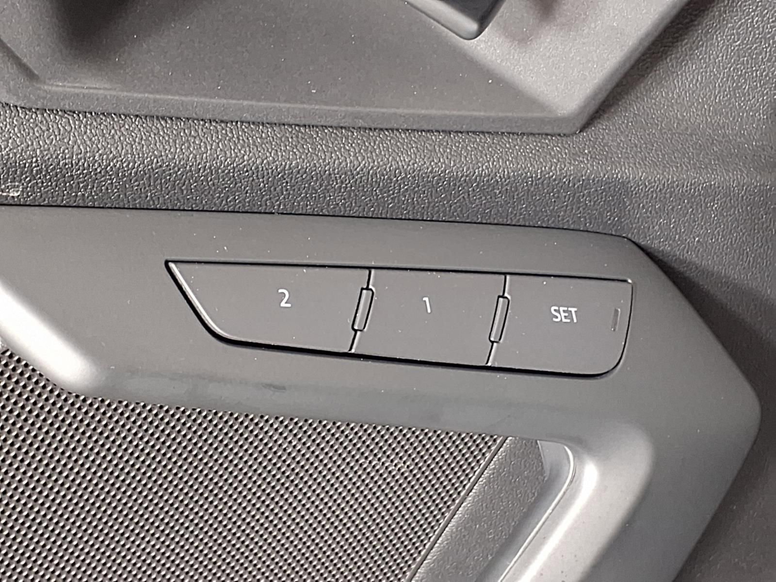 Used 2023 Audi RS 3 w/ Dynamic Plus Package image 22