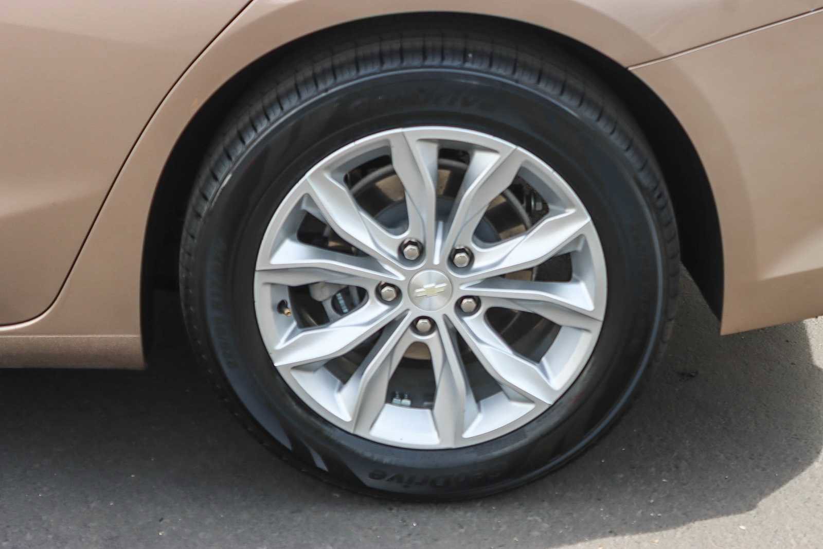 Used 2019 Chevrolet Malibu LT w/ Driver Confidence Package II image 10