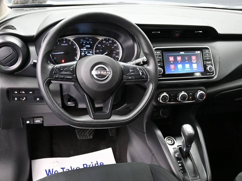 Used 2025 Nissan Kicks Play S image 28