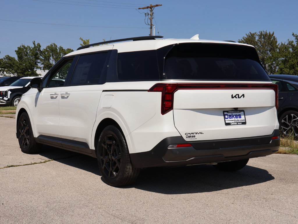 New 2027 Kia Carnival SX w/ Dark Edition Package FWD image 5
