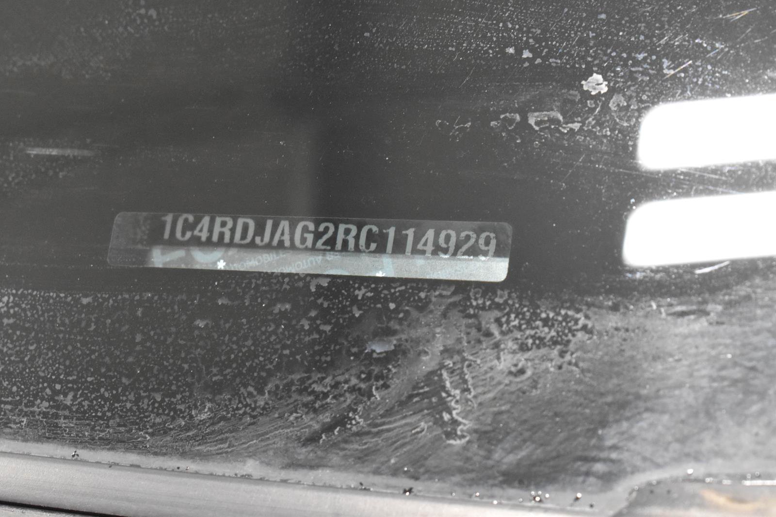 Used 2024 Dodge Durango SXT image 32