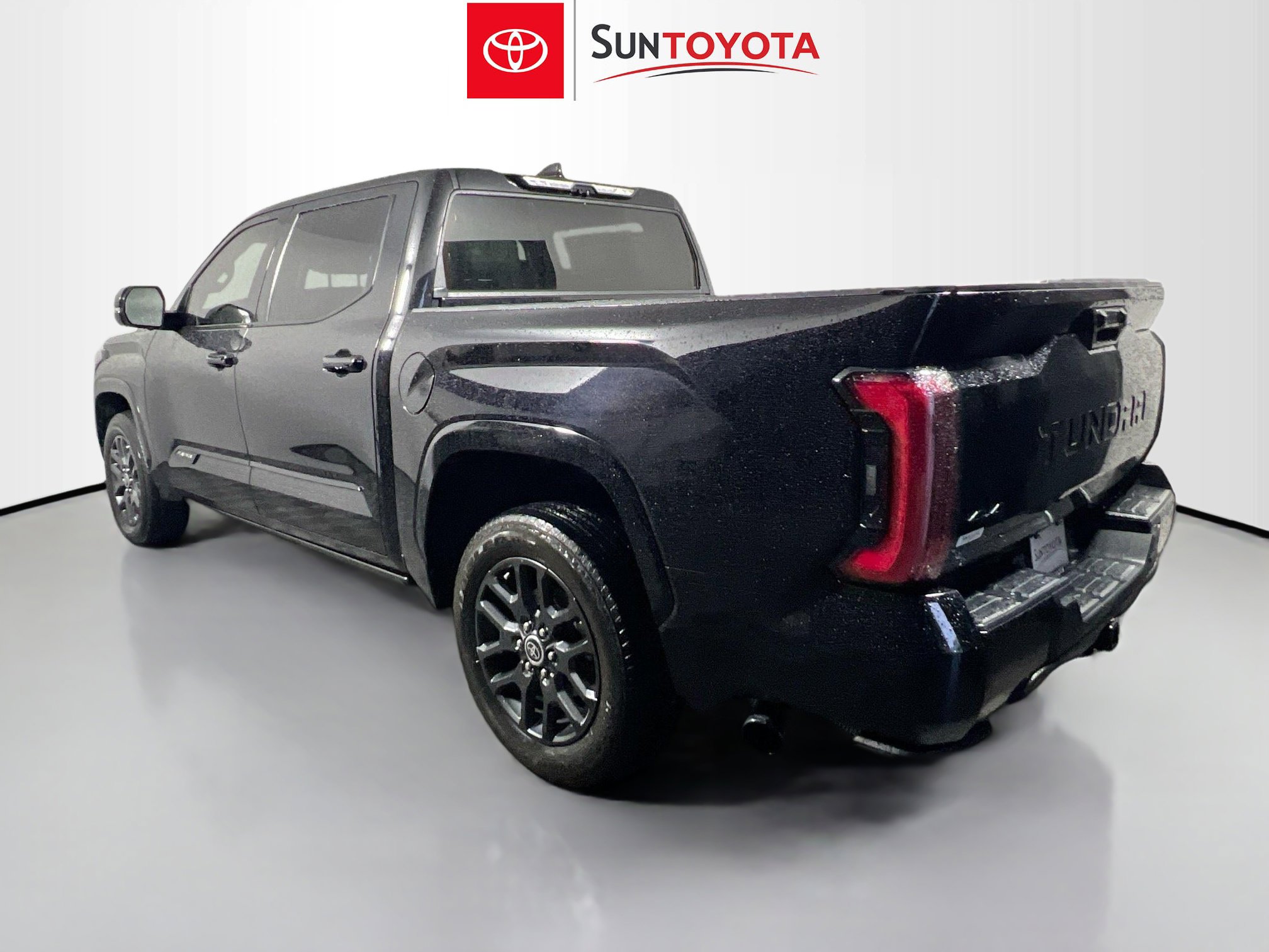 Used 2023 Toyota Tundra Platinum AWD/4WD image 6