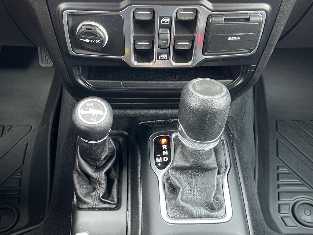 Used 2021 Jeep Wrangler Unlimited Sport image 19