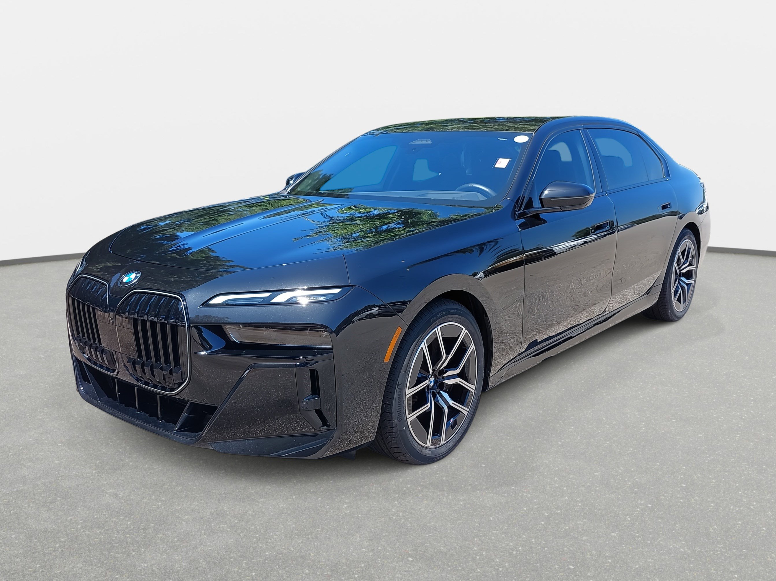 Certified 2025 BMW 740i xDrive w/ Premium Package