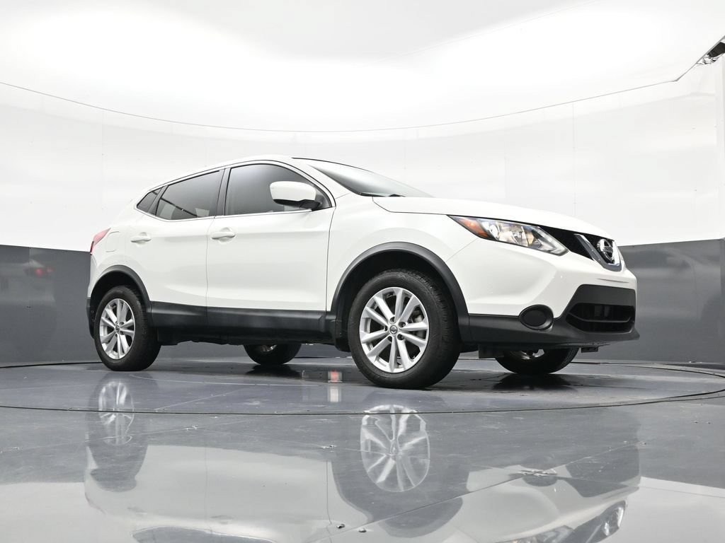 Used 2017 Nissan Rogue Sport S w/ S Appearance Package FWD image 18