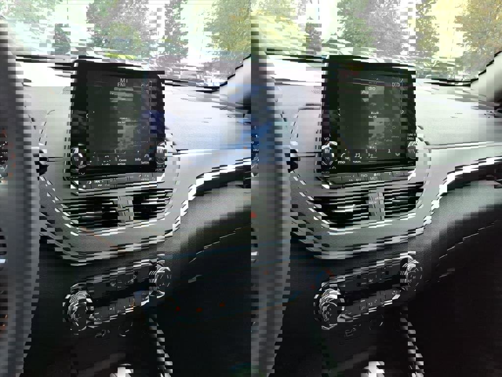 New 2025 Nissan Altima 2.5 SR image 8