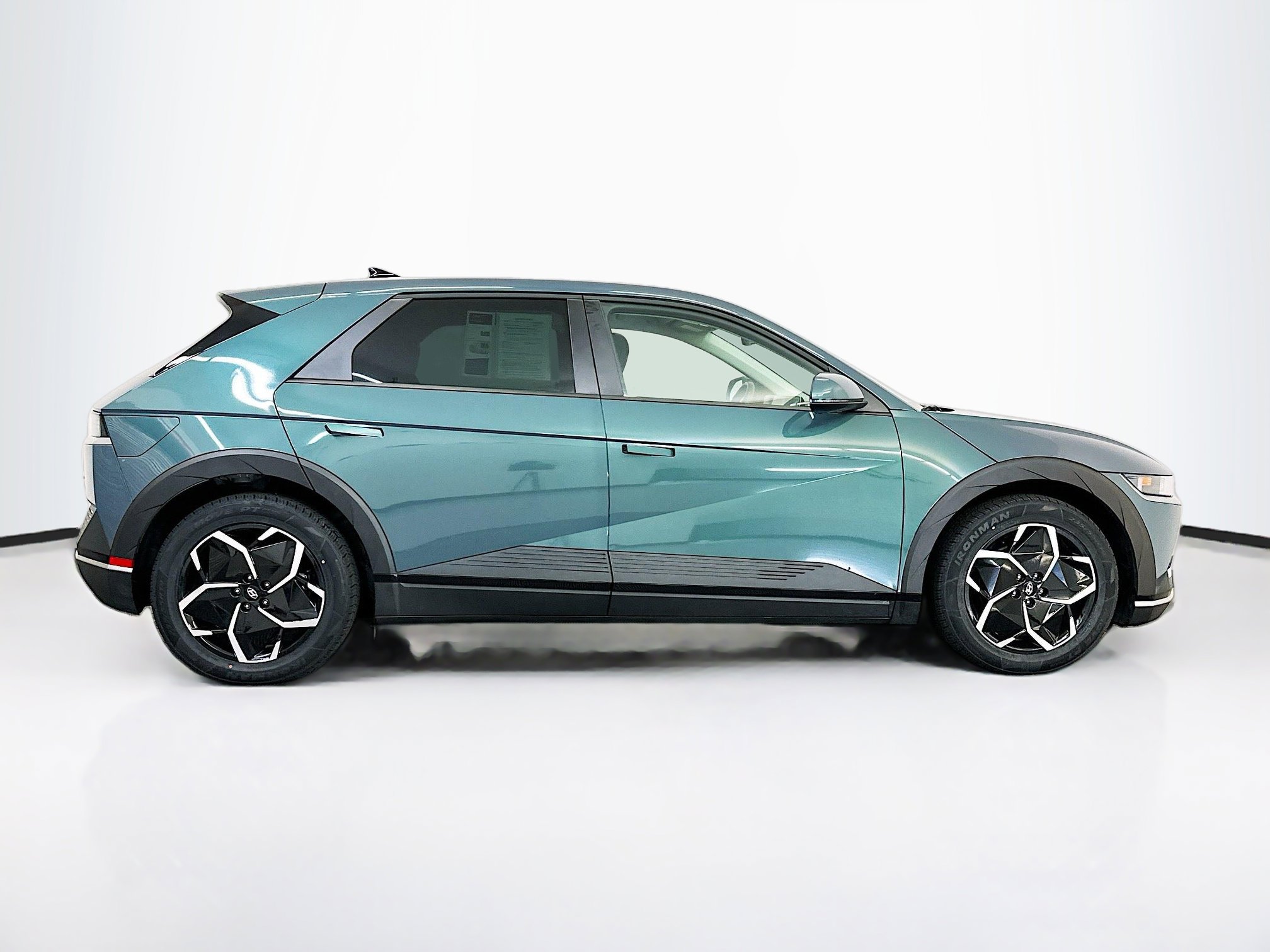 Used 2024 Hyundai Ioniq 5 SE image 10