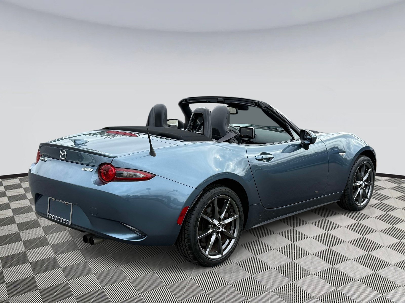 Used 2016 MAZDA MX-5 Miata Grand Touring RWD image 3