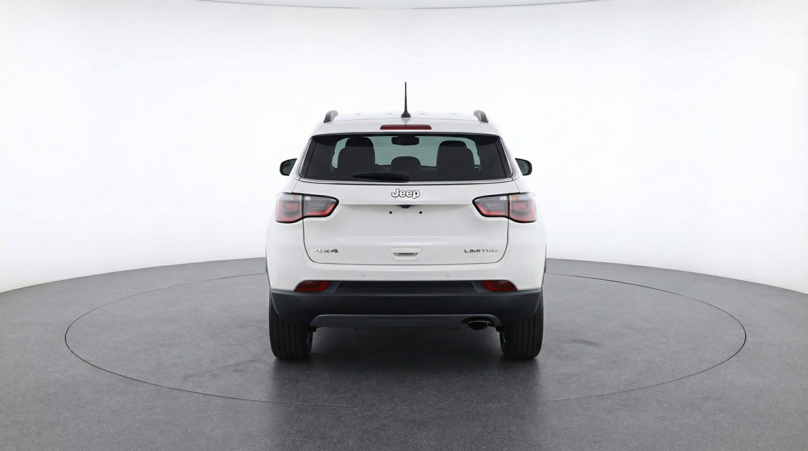 Used 2025 Jeep Compass Latitude image 7