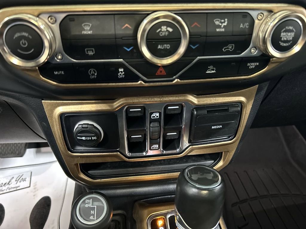 Used 2021 Jeep Wrangler Unlimited Sahara image 16