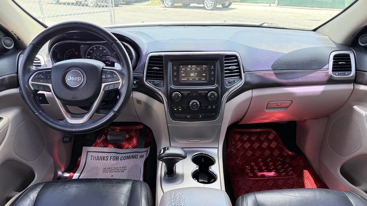 Used 2013 Hyundai Santa Fe Sport w/ Technology Pkg FWD image 19