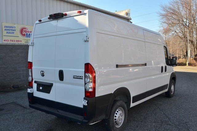 New 2026 RAM ProMaster 2500 w/ Premium Convenience Group FWD image 8